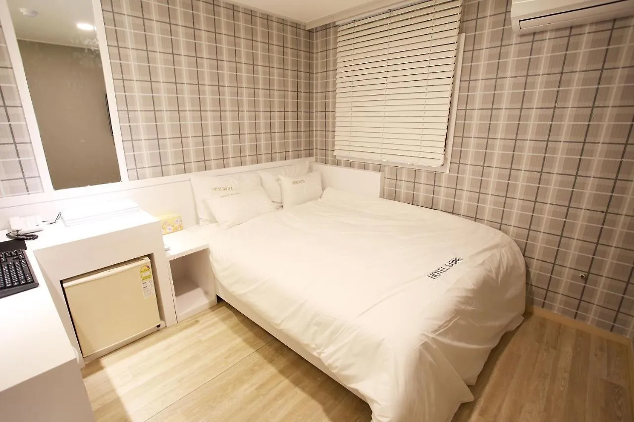 Motel Shine Hotel Seoul