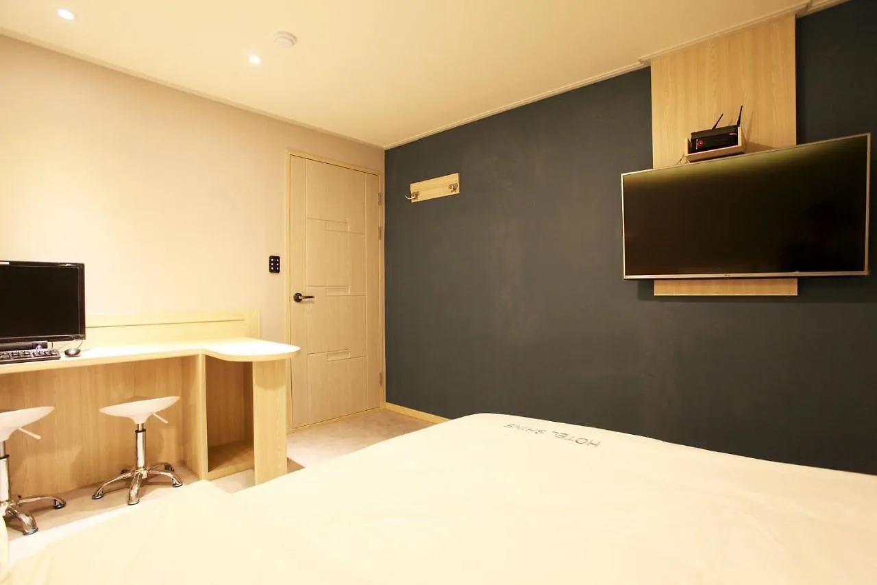 Shine Hotel Seul 2*,  Coreia do Sul