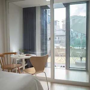 Апартаменты Urbanstay Myeongdong, Сеул